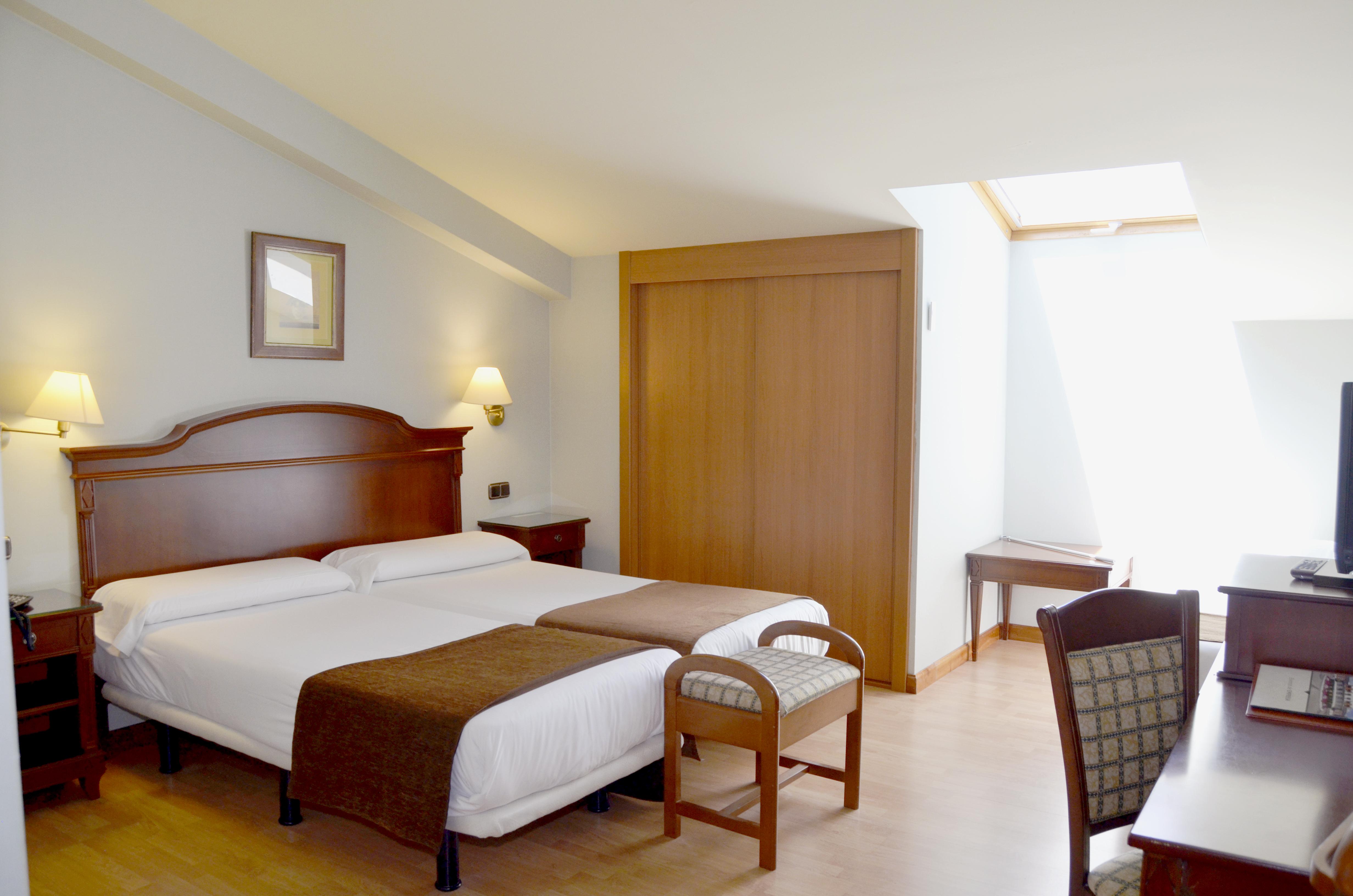 Hotel Lasa Sport Вальядолід Екстер'єр фото