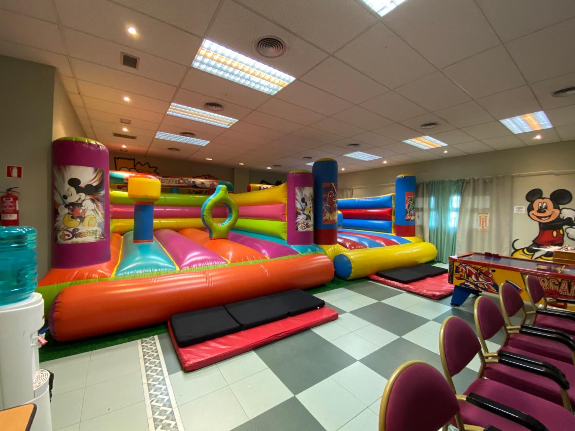 Hotel Lasa Sport Вальядолід Екстер'єр фото