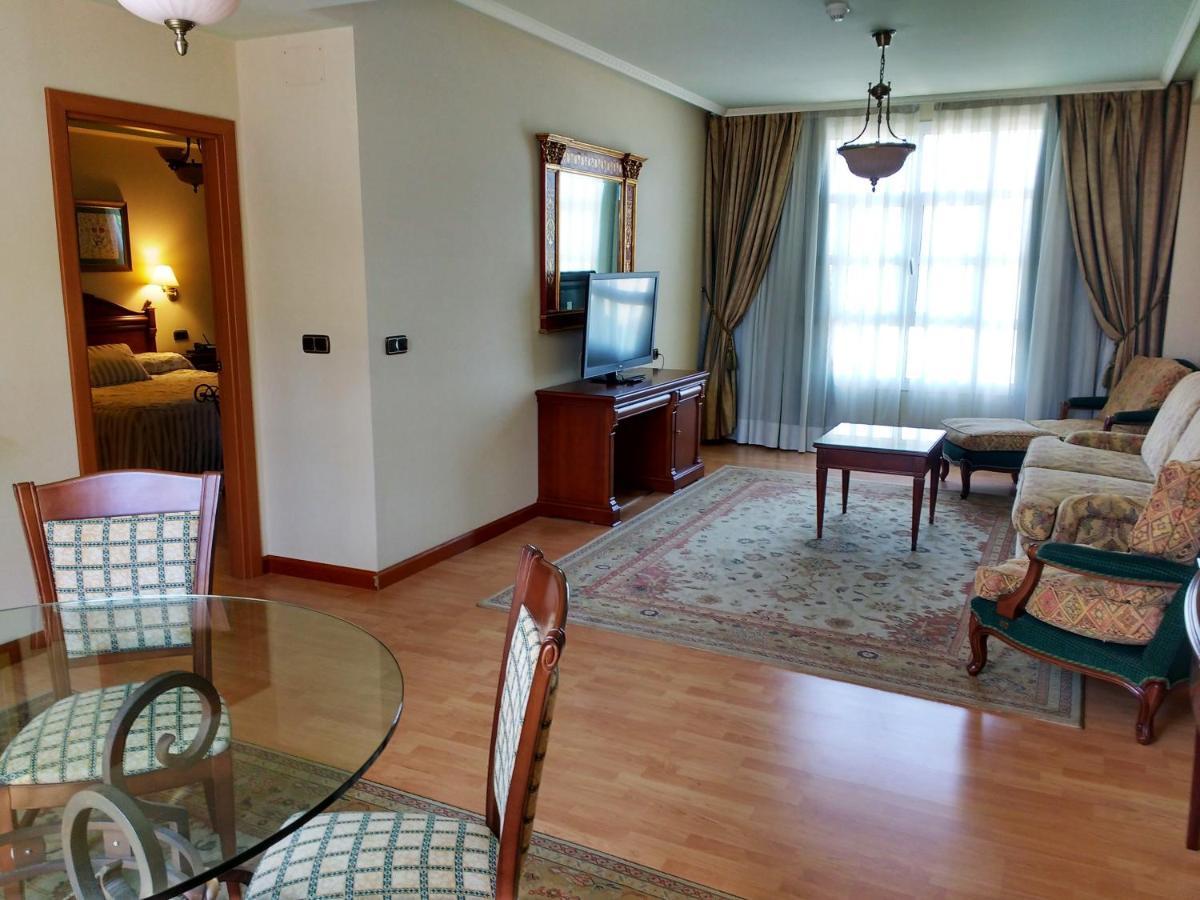 Hotel Lasa Sport Вальядолід Екстер'єр фото